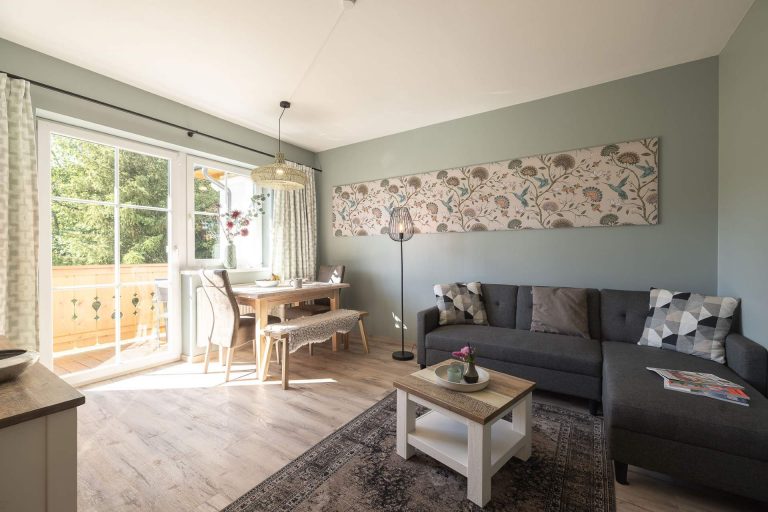 Appartement Alpenrose_Wohnzimmer Feriendorf Wallenburg